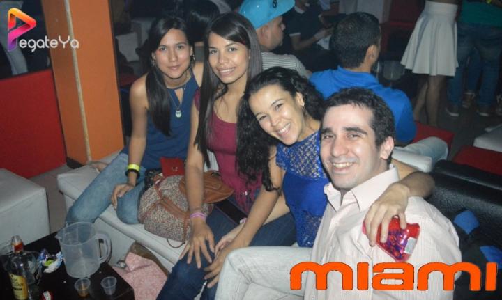 Foto 17 de Miami Bar Cali 2016-03-09 en Miami Bar Cali, Cali