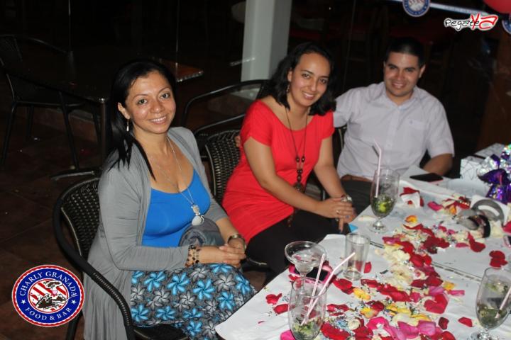 Foto 10 de Charly Food Bar - 1er FDS Nov 2014 en Charly Food Bar, Cali