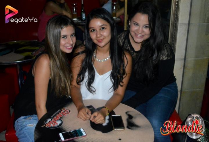 Foto 4 de Blondie - 5to FDS Mayo 2015 en Blondie Bar Cali, Cali