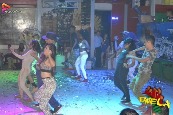 Foto 21 de Favela Club - 1er Fds Mayo 2017 en Favela Club Menga, Cali