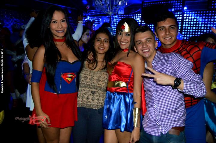 Foto 156 de Bling viernes 31 de octubre de 2014 en Bar Bling Bucaramanga, Bucaramanga
