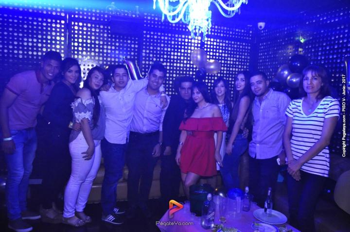 Foto 39 de PISO V - Sábado 3 de Mayo de 2017 en Bar Piso V Bucaramanga, Bucaramanga