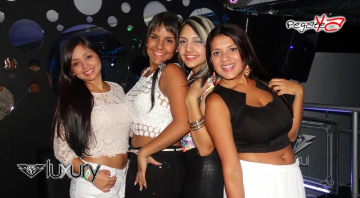 Foto 31 de Luxury - Nov 15 y 22 del 2014 en Discoteca Luxury Medellin, Medellín