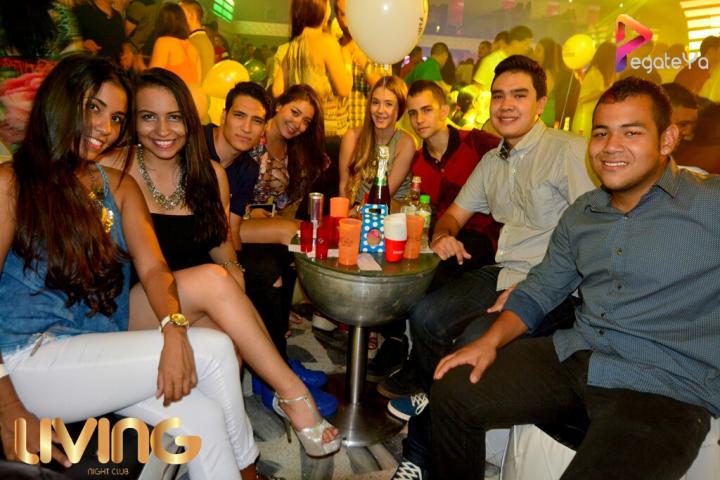 Foto 24 de Living Night Club - 2do fds Mayo 2016 en Living Night Club, Cali