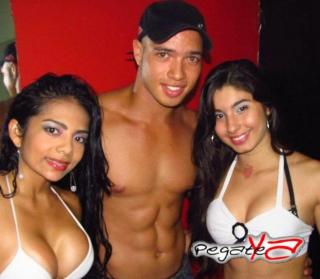 Foto 3 de Abril 14 del 2012 en Praga Club Cali, Cali