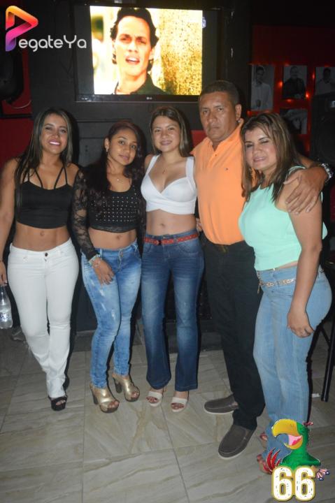 Foto 17 de La Lora Bar - 1er Fds Abril 2016 en La Lora Bar, Cali