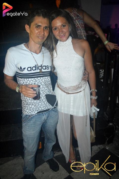 Foto 27 de Epika - Amor & Amistad Sep. 2016 en Epika Night Club, Cali