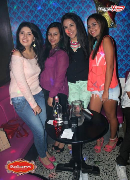 Foto 11 de Kabaret Bar - Amor y Amistad en Kabaret - Granada, Cali