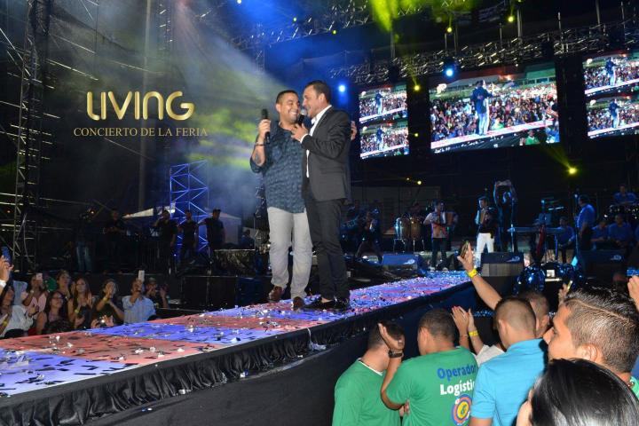 Foto 29 de Living Conciertos Feria De Cali 2016 en Living Night Club, Cali