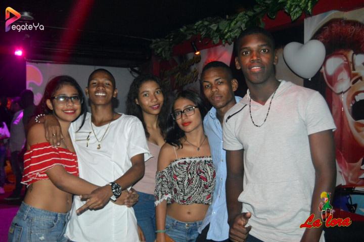 Foto 17 de La Lora - 4To Fds Mayo 2017 en La Lora Bar, Cali