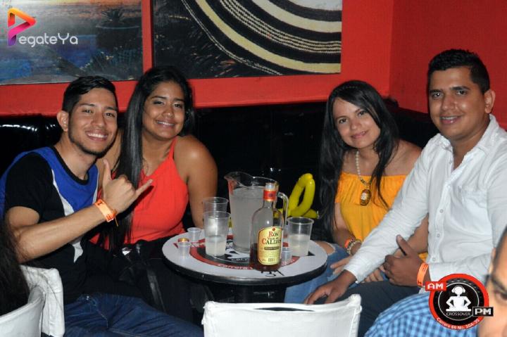 Foto 40 de Ampm Bar - AMOR & AMISTAD 2016 en Am / PM Bar - Cali, Cali