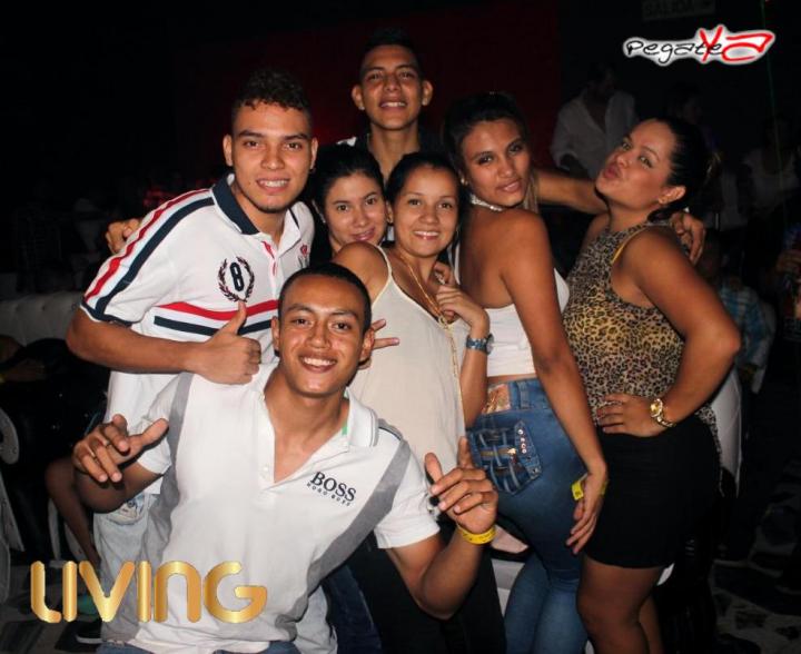 Foto 60 de Living Night Club - Oct 4 en Living Night Club, Cali