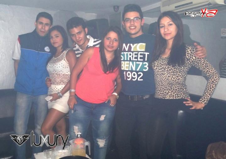 Foto 37 de Luxury - 2do FDS de Oct en Discoteca Luxury Medellin, Medellín