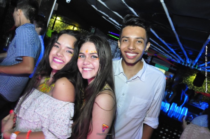 Foto 46 de PISO V - viernes 29 de sep 2017 en Bar Piso V Bucaramanga, Bucaramanga