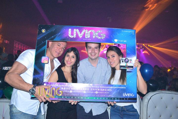 Foto 37 de Living - 1er & 2do Fds Octubre 2016 en Living Night Club, Cali