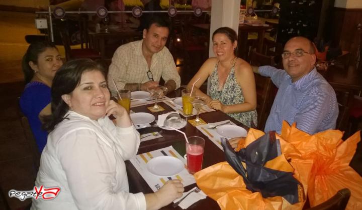 Foto 32 de Charly Food Bar - 3er FDS Octubre en Charly Food Bar, Cali
