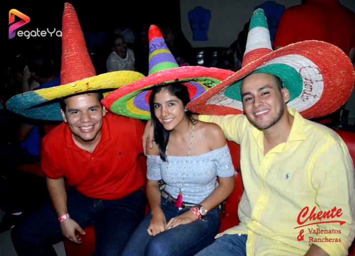 Foto 18 de CHENTE - 4to FDS FEBRERO 2016 en CHENTE Vallenatos y Rancheras, Cali
