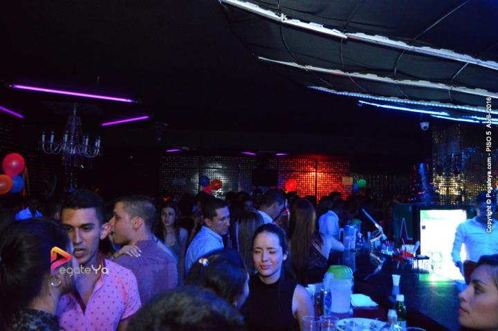 Foto 10 de PISO V - Sabado 2 de abril 2016 en Bar Piso V Bucaramanga, Bucaramanga