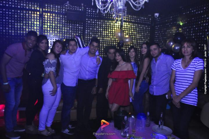 Foto 40 de PISO V - Sábado 3 de Mayo de 2017 en Bar Piso V Bucaramanga, Bucaramanga