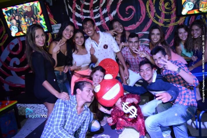 Foto 27 de El Manicomio sábado 29 de agosto 2015 en Discoteca El Manicomio Bucaramanga, Bucaramanga