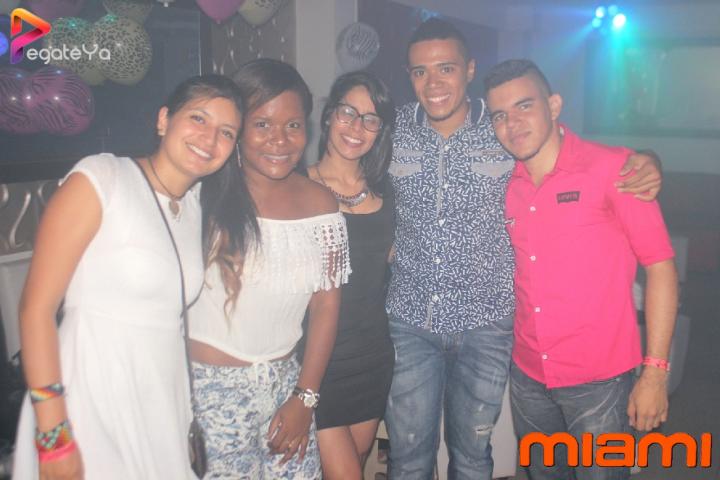 Foto 81 de Miami Bar - Amor & Amistad 2016 en Miami Bar Cali, Cali
