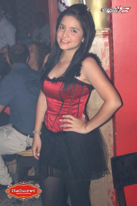 Foto 12 de Kabaret Bar - Amor y Amistad en Kabaret - Granada, Cali