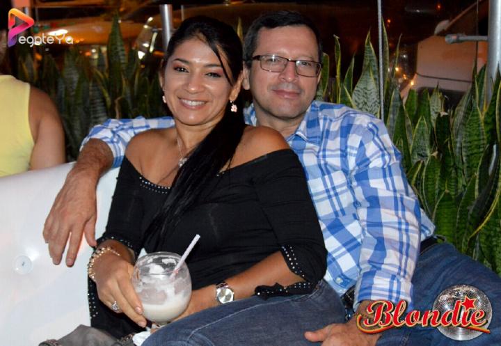 Foto 14 de Blondie - 5to Fds Abril 2017 en Blondie Bar Cali, Cali