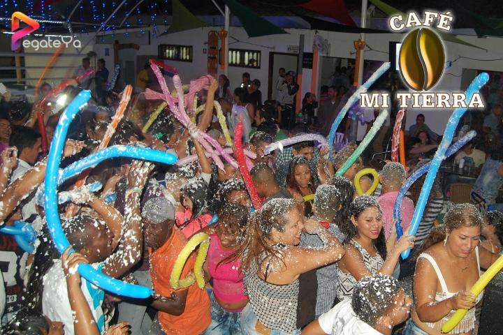 Foto 11 de Cafe Mi Tierra- 1er Fds Abril 2016 en Cafe Mi Tierra, Cali