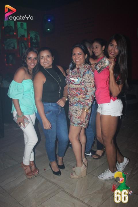 Foto 6 de La lora Bar - 5TO Fds JuLio 2016 en La Lora Bar, Cali