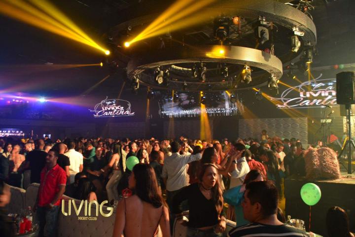 Foto 15 de Living - 5to Fds Abril 2017 en Living Night Club, Cali