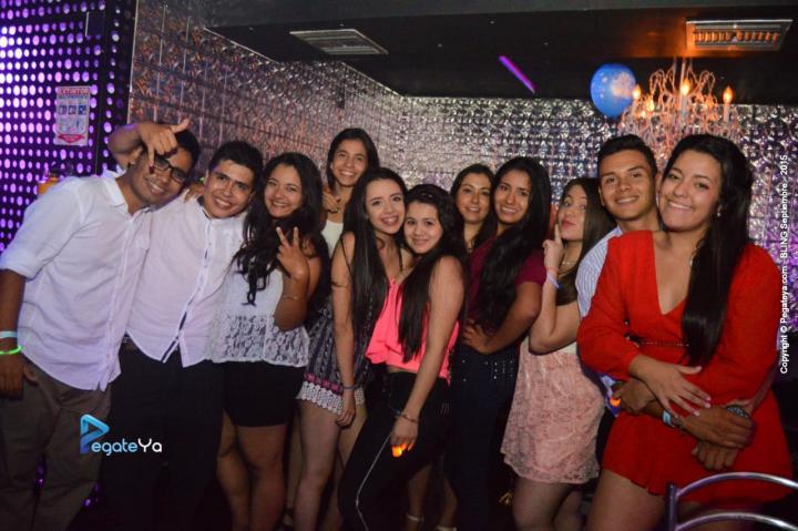 Foto 17 de BLING - sabado 12 Sep 2015 en Bar Bling Bucaramanga, Bucaramanga