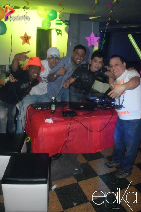 Foto 18 de Epika - 1er5 FDS Oct 2015 en Epika Night Club, Cali