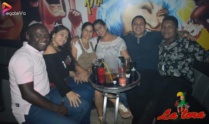 Foto 12 de La Lora - 5to Fds Julio 2017 en La Lora Bar, Cali