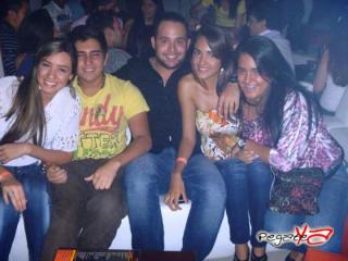 Foto 3 de Abril 20 del 2012 en Miami Bar Cali, Cali