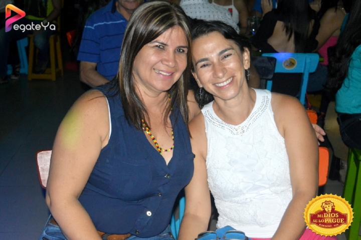 Foto 43 de Mi Dios Se Lo Pague - Amor & Amistad en Fonda Mi Dios Se Lo Pague, Cali