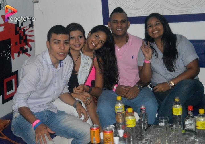 Foto 24 de Ahma Bar - Amor y Amistad 2015 en Ahma Cali, Cali