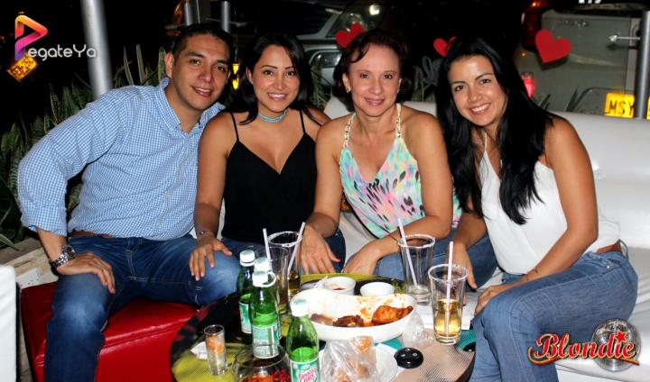 Foto 50 de Blondie - Amor y Amistad 2015 en Blondie Bar Cali, Cali