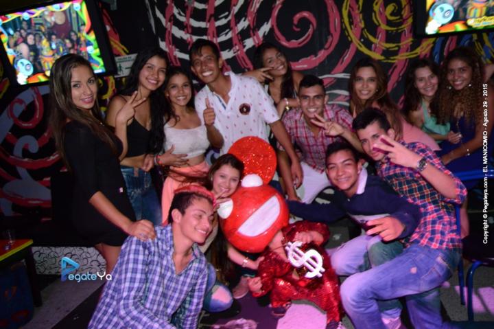 Foto 28 de El Manicomio sábado 29 de agosto 2015 en Discoteca El Manicomio Bucaramanga, Bucaramanga