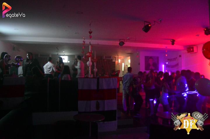 Foto 15 de EL DF - 2do Fds Mayo 2017 en El DF Club Discoteca