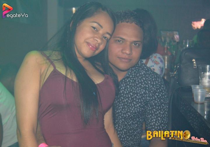 Foto 22 de Bailatino - 1er Fds Junio 2017 en Bailatino - Bar, Cali