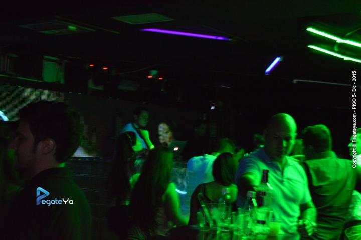 Foto 15 de PISO 5 - sabado 19 DIC 2015 en Bar Bling Bucaramanga, Bucaramanga