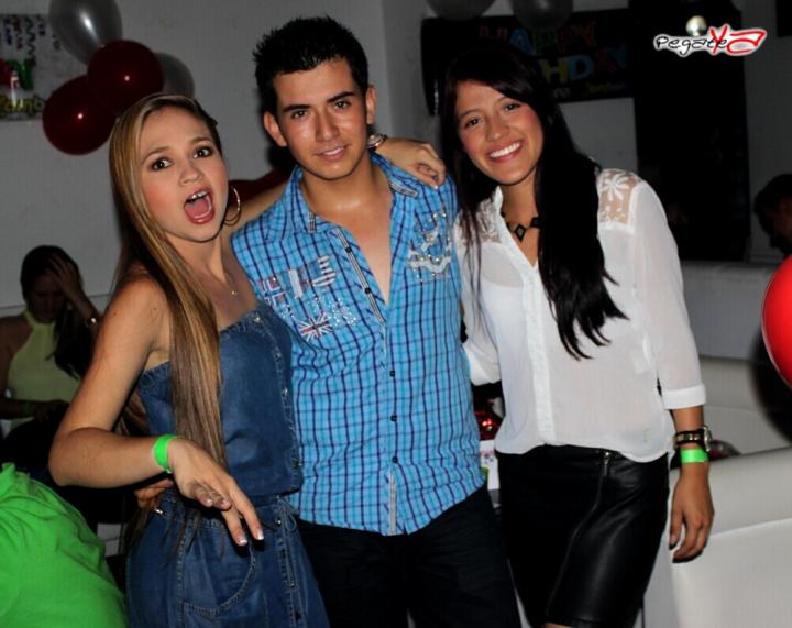Foto 32 de Zambomba - Amor y Amistad en Club Zambomba, Cali