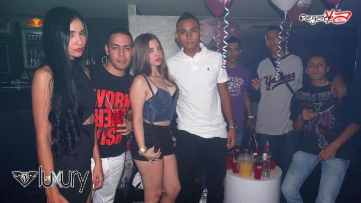 Foto 61 de Luxury - Septiembre 27 en Discoteca Luxury Medellin, Medellín