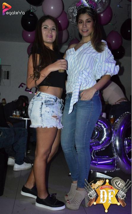 Foto 3 de EL DF - 5to FDS Julio 2017 en El DF Club Discoteca