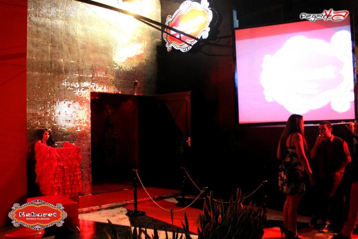 Foto 14 de Kabaret Bar - Amor y Amistad en Kabaret - Granada, Cali
