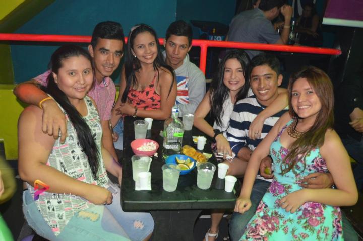 Foto 9 de Discoteca El Manicomio 21 de marzo 2015 en Discoteca El Manicomio Bucaramanga, Bucaramanga