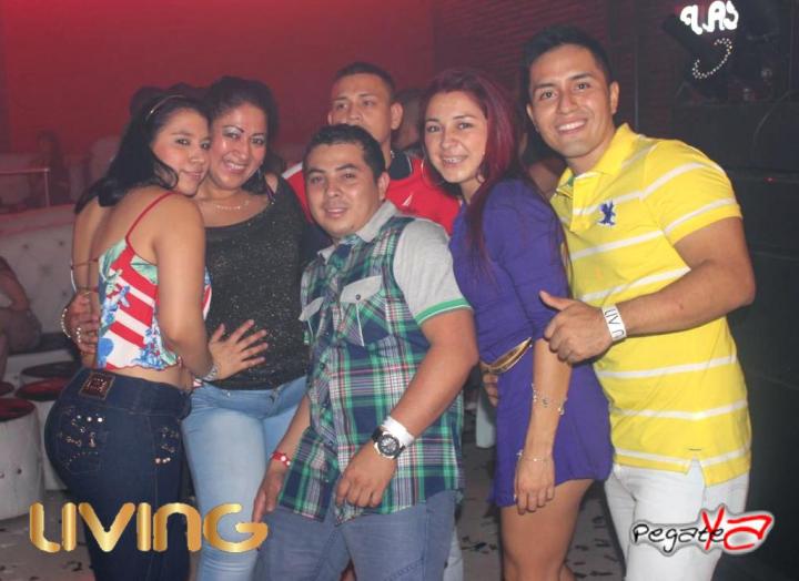 Foto 48 de Living Night Club - Oct 11 en Living Night Club, Cali