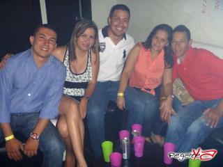 Foto 26 de Junio 08 del 2012 en Babel / Barra Libre Cali, Cali