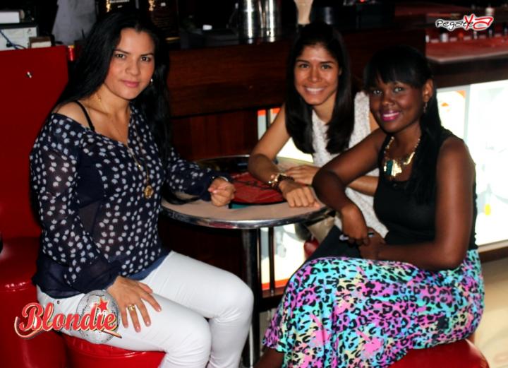Foto 15 de Blondie - 1er FDS Dic. 2014 en Blondie Bar Cali, Cali