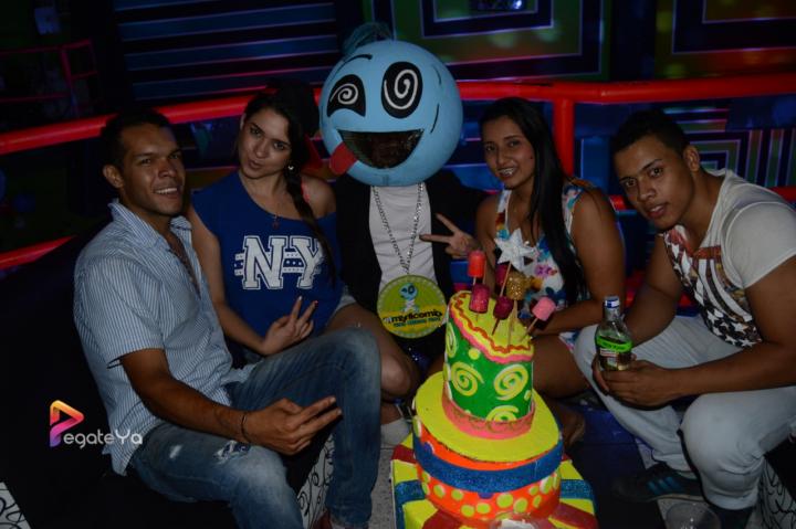 Foto 15 de El manicomio sábado 04 de julio 2015 en Discoteca El Manicomio Bucaramanga, Bucaramanga
